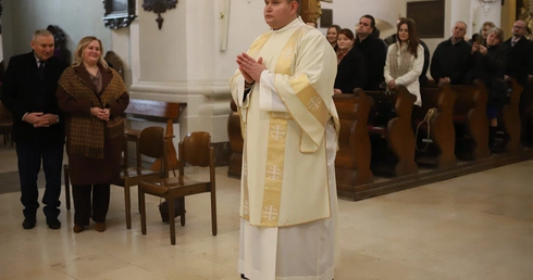 Diakon Marcel Korzeniewski święcenia kapłańskie pierwszego stopnia przyjął w dniu święta patronalnego WSD w Łowiczu.