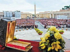 Największe odkrycie archeologiczne XX wieku? Nie odkrycie grobowca Tutenchamona, a znalezienie kości św. Piotra