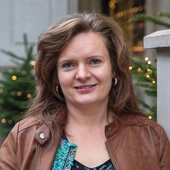 „Bóg wyprowadził mnie na szeroką przestrzeń”. Rozmowa z wokalistką Aleksandrą Jaromin