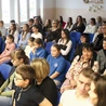  Laureaci konkursu wypełnili aulę  SP im. św. Franciszka  z Asyżu.