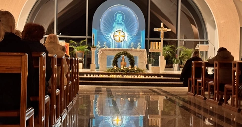 Przez rok u Jego stóp