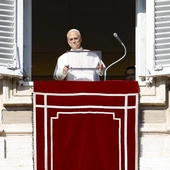 Leon XIV o rzomowie z Zełenskim, modlitwie w meczecie i przeprowadzce do Pałacu Apostolskiego