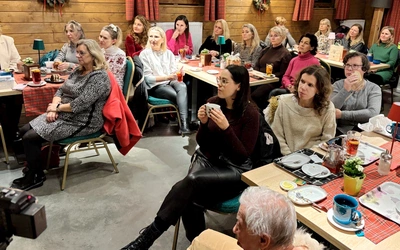 Ważniejsze dekoracje niż relacje