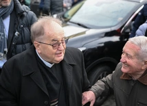 O. Tadeusz Rydzyk stawił się jako świadek na przesłuchanie w prokuraturze