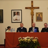 Papieski Wydział Teologiczny we Wrocławiu. Skarby Pisma Świętego i znoje tłumaczy biblijnych ksiąg