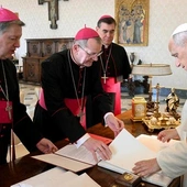 Abp Kupny na audiencji u papieża Leona XIV. Wręczył Ojcu Świętemu ważną pamiątkę