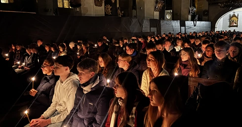 Adwentowy Wieczór Modlitwy Młodych