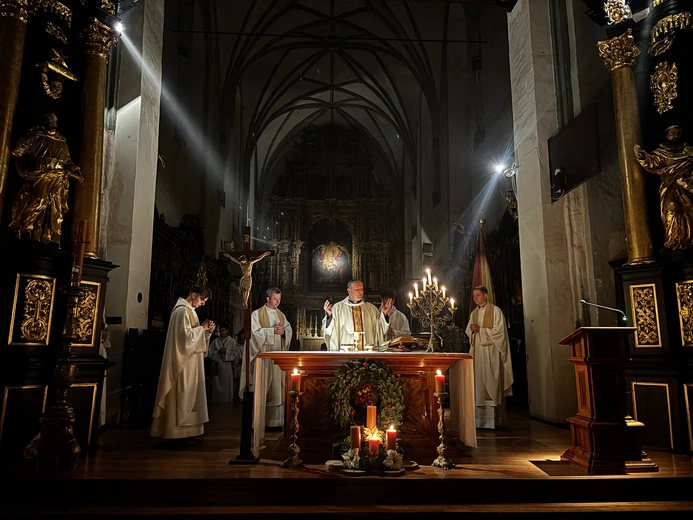 63. Wieczór Modlitwy Młodych - Msza św.