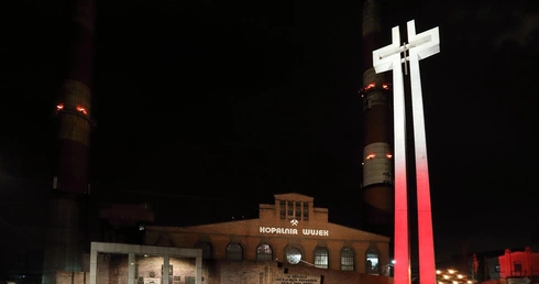 Abp Tadeusz Wojda w rocznicę wprowadzenia stanu wojennego: Niech bolesna historia tamtych dni uczy nas troski o pokój