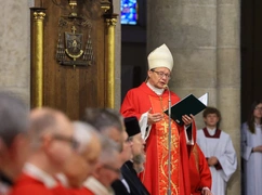 Kard. Ryś podczas Mszy dziękczynnej za posługę w Łodzi: dziękuję za wszystkie momenty, kiedyśmy się razem gromadzili wokół Słowa