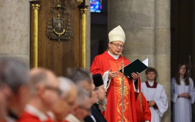 Kard. Ryś podczas Mszy dziękczynnej za posługę w Łodzi: dziękuję za wszystkie momenty, kiedyśmy się razem gromadzili wokół Słowa