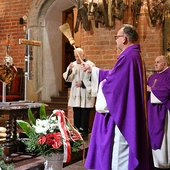 Krzyże i pamięć - Gdańsk w 44. rocznicę stanu wojennego