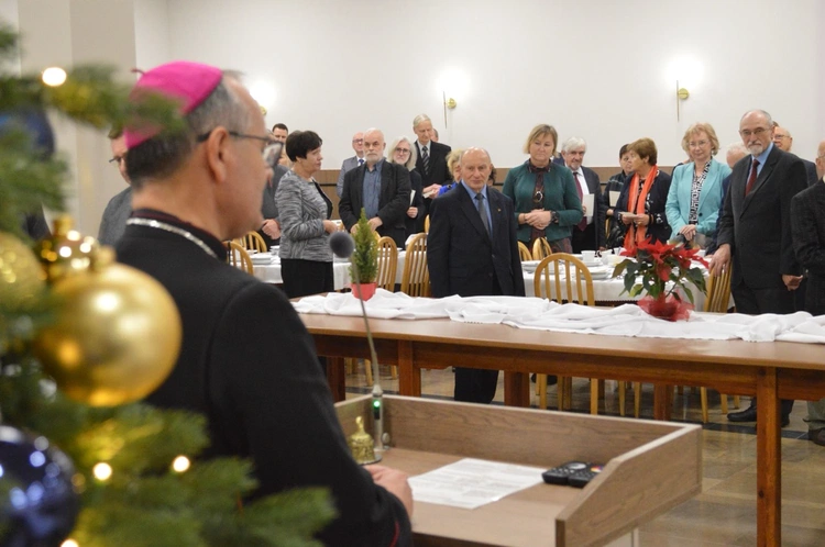 Świąteczne spotkanie profesorów i wykładowców