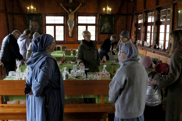 Bazarek pustelniczy w Pustelni Emmanuel w Bryksach