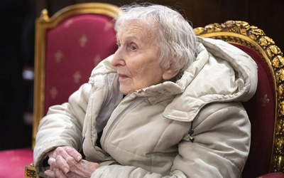 Wyniosła Chrystusa z płonącej katedry