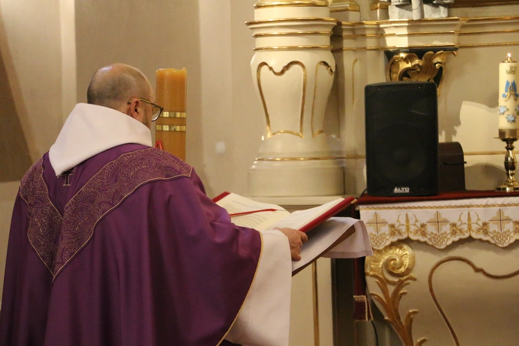 Strzegocin. Nowe witraże