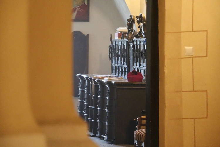 Strzegocin. Nowe witraże