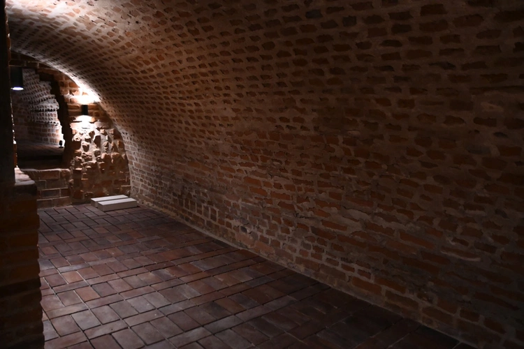 Ostatnie prace przed otwarciem katedry