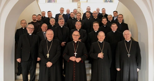 Abp Przybylski powołał Radę Kapłańską oraz Kolegium Konsultorów