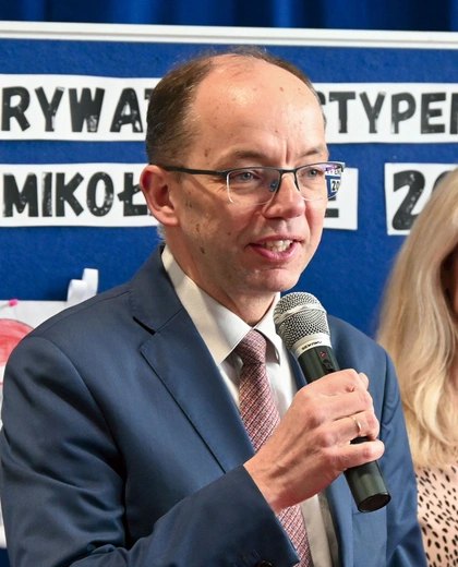 Jednym z fundatorów jest od kilku lat burmistrz Grzegorz Watycha, on też gratulował uczniom otrzymania tych wyróżnień. 