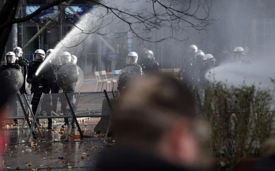 Racja musi być po stronie władców...
