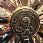 Relikwie św. Jana Pawła II w koneckiej kolegiacie