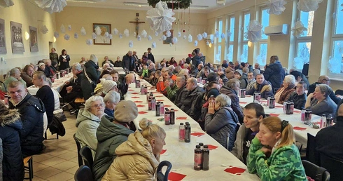 "Boże Narodzenie w pudełku po butach". Wigilia, która daje coś więcej niż prezent