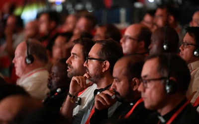 „Kapłaństwo to miłość serca Jezusowego”. Papież o wierności, która rodzi przyszłość Kościoła