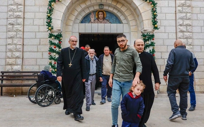 W świecie przemocy Bóg przychodzi bezbronny. Bożonarodzeniowe przesłanie patriarchy Jerozolimy