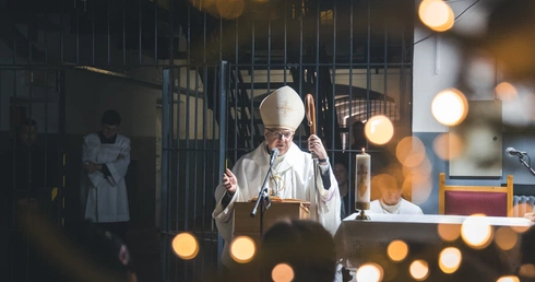Pasterka w więzieniu - Jezus rodzi się także tam, mimo krat