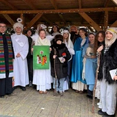 Kolędnicy misyjni na ulicach Rzepina