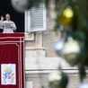 Papież: niech rodziny będą znakiem obecności Boga