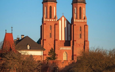 Opolska katedra po latach renowacji – od krypty ofiar dżumy po cudowny obraz Matki Bożej Opolskiej