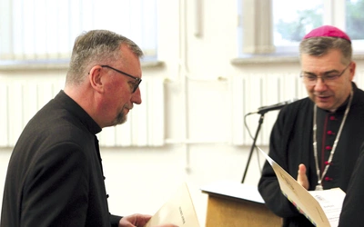 Księża otrzymali dekrety nominacyjne.