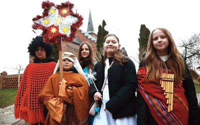 Jedna z 20 grup kolędniczych z Brzeźnicy koło Dębicy.