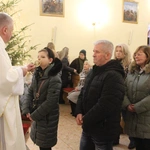 Łękawica. Rozpoczęcie peregrynacji relikwii i obrazu błogosławionej rodziny Ulmów w domach parafian