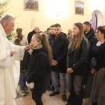 Łękawica. Rozpoczęcie peregrynacji relikwii i obrazu błogosławionej rodziny Ulmów w domach parafian