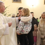 Łękawica. Rozpoczęcie peregrynacji relikwii i obrazu błogosławionej rodziny Ulmów w domach parafian