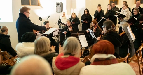 Muzyczna podróż przez świąteczny czas