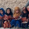 Afganistan: szkoły objazdowe wspierające prawo dziewcząt do edukacji