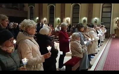 Przyrzeczenie Duchowej Adopcji Dziecka Poczętego na ręce abp. Zielińskiego