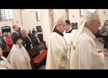 Rozpoczęcie Mszy św  w katedrze w intencji papieża Franciszka