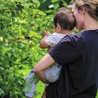 Tuliś z końca świata. Fundacja Gajusz przyszła z pomocą osieroconemu przez mamę chłopcu
