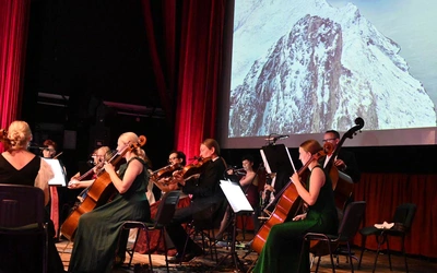 Sylwestrowy wieczór z Tatrzańską Orkiestrą Klimatyczną