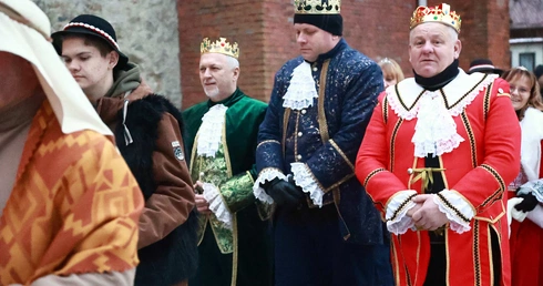 Łękawica k. Tarnowa: Idąc za gwiazdą do nieba