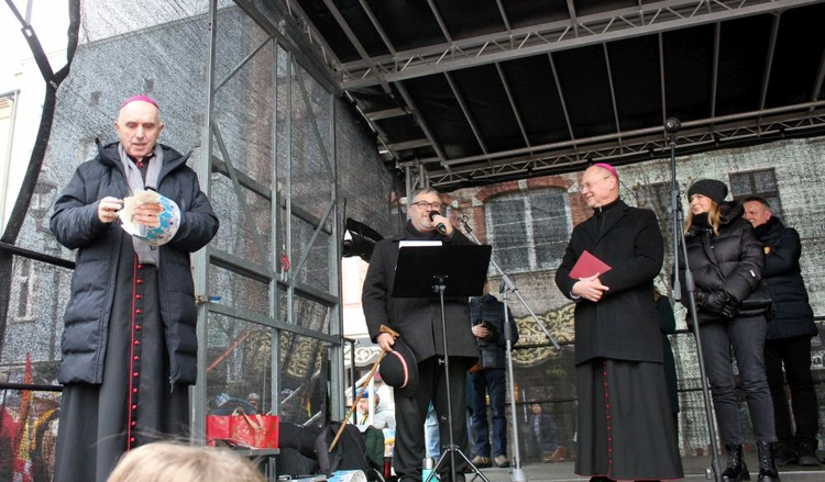 Kolędowanie na rynku
