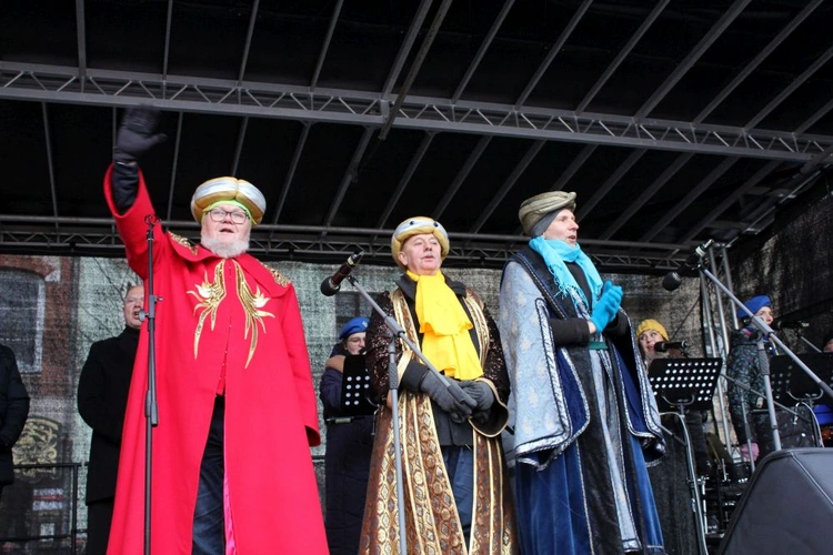 Kolędowanie na rynku