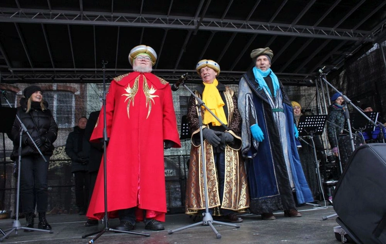 Kolędowanie na rynku