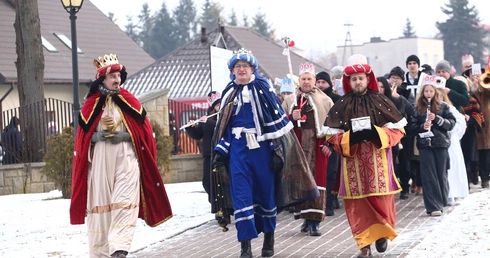 Łużna: Od remizy do żłóbka