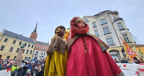 Bp Jeż: Mędrcy nie pomylili się, podążając za gwiazdą. My także potrzebujemy jej światła